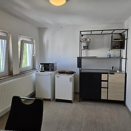 Freundliches Mit Gemeinschaftskueche Und Gemeinschaftsbad