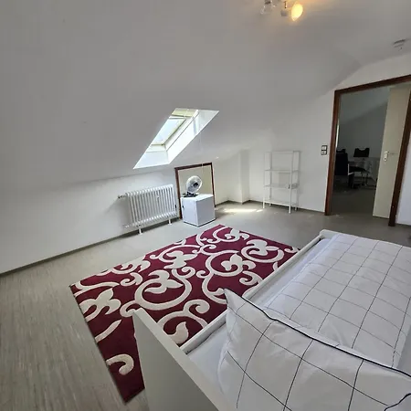 Quarto em Acomodações Particulares Freundliches Mit Gemeinschaftskueche Und Gemeinschaftsbad *